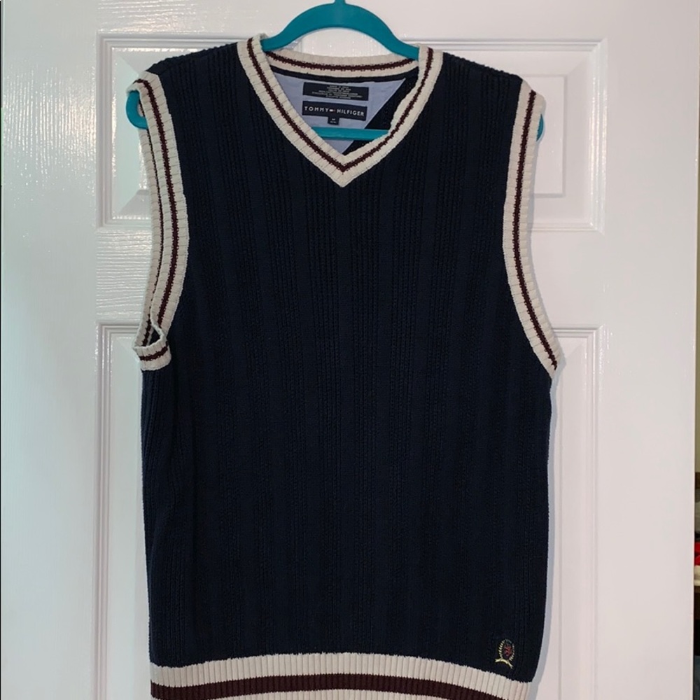 Vintage Men’s Tommy Hilfiger sweater vest size Med